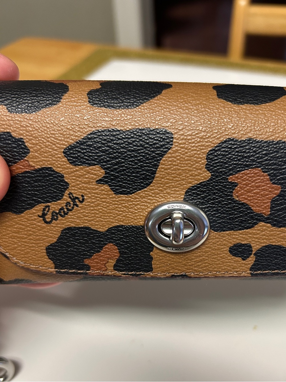 Coach Turn-Lock Wristlet /Sunglasses Holder - Picture 2 of 6